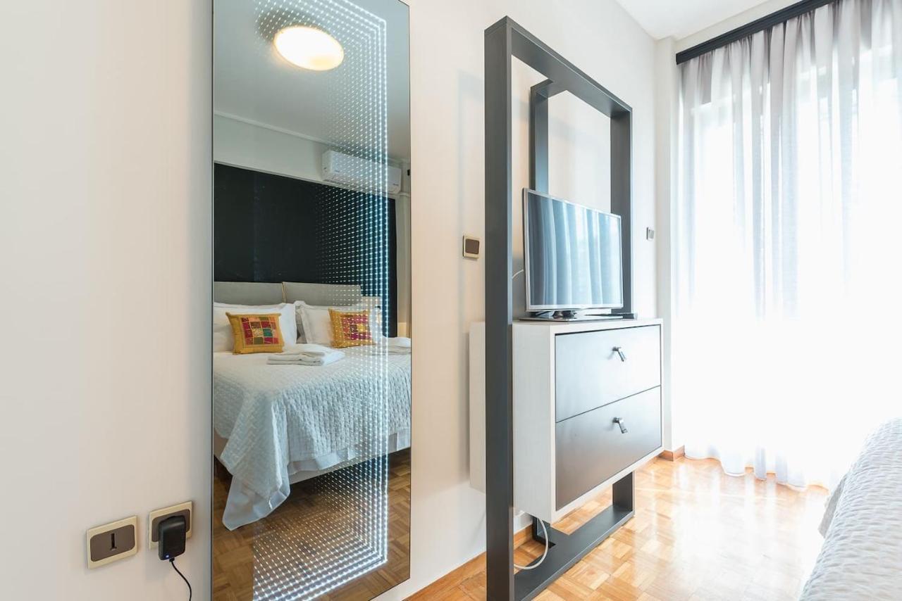 Seaside Central Apartment Atenas Exterior foto